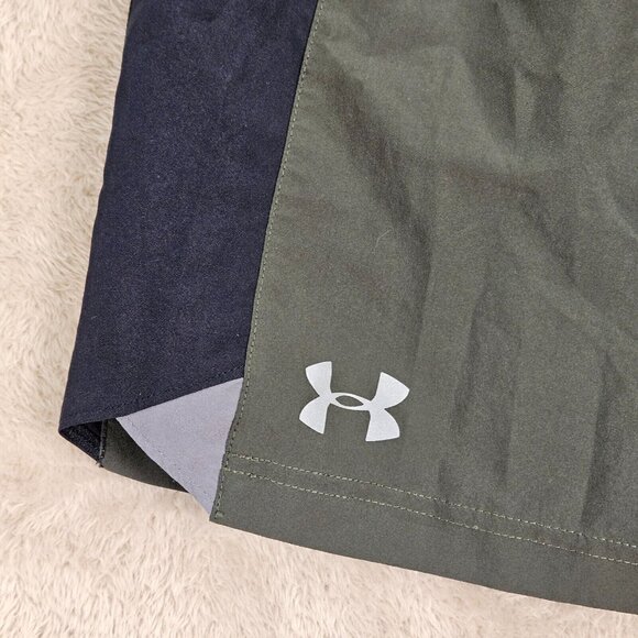 Under Armour heatgear Shorts Loose Fit Green Black Back Zipped Pocket Mens Sz XL - Picture 5 of 14